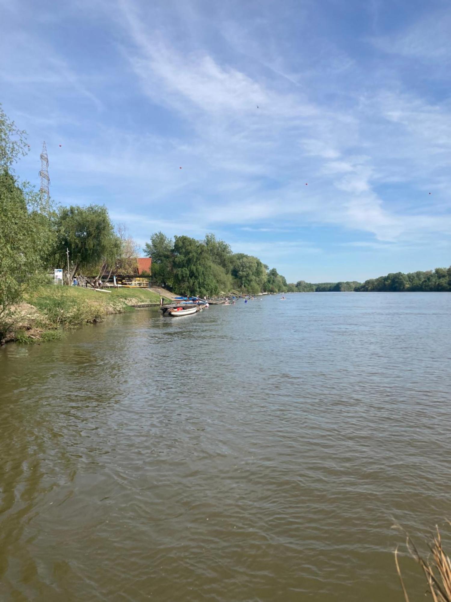 Apartament Tavaszpart Vendeghaz Segedyn Zewnętrze zdjęcie