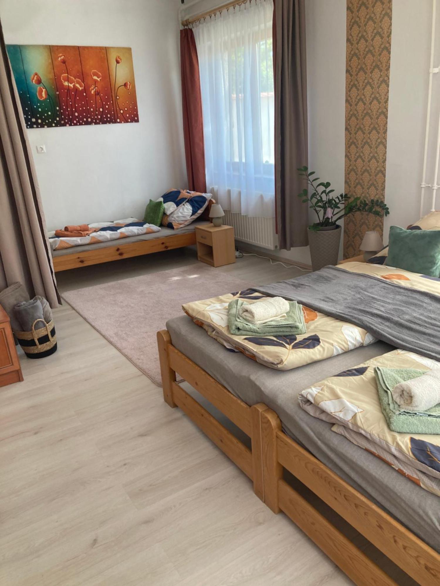 Apartament Tavaszpart Vendeghaz Segedyn Zewnętrze zdjęcie
