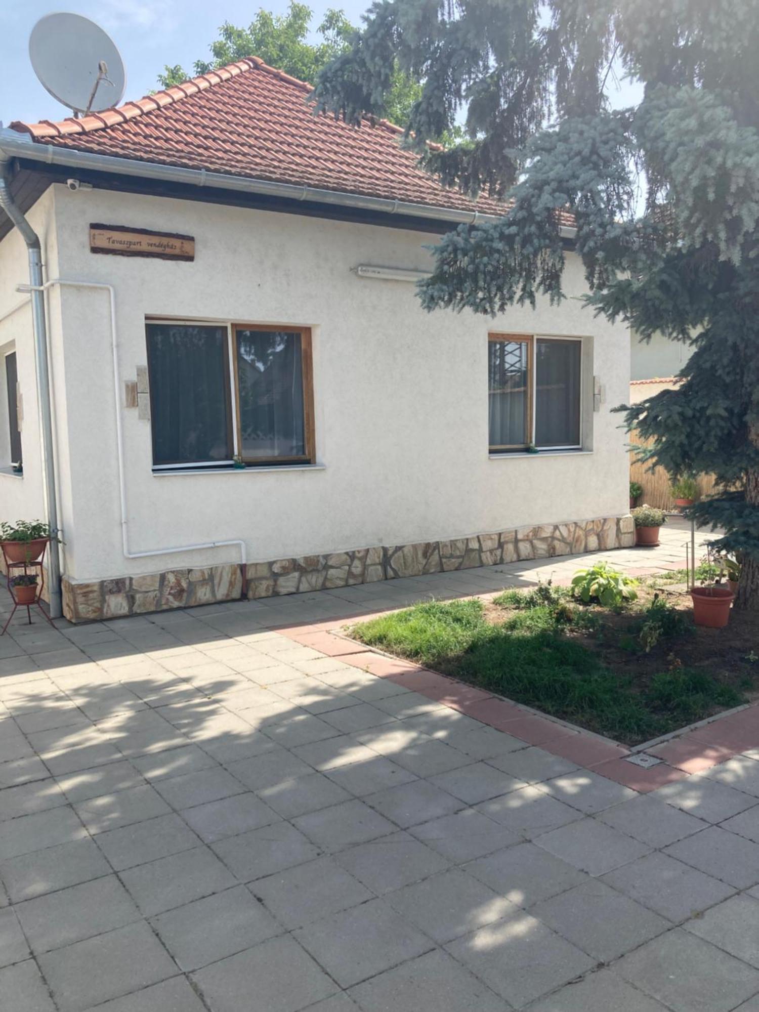 Apartament Tavaszpart Vendeghaz Segedyn Zewnętrze zdjęcie
