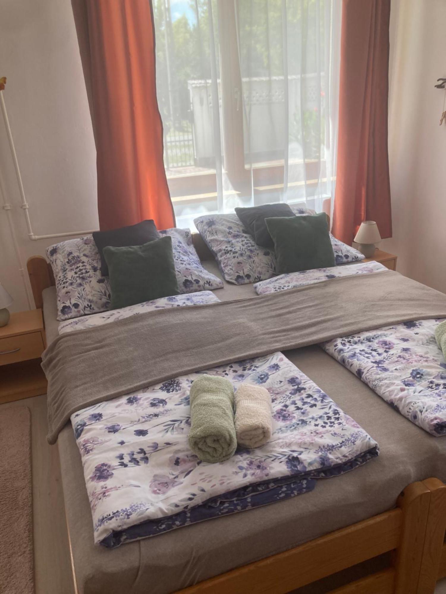 Apartament Tavaszpart Vendeghaz Segedyn Zewnętrze zdjęcie